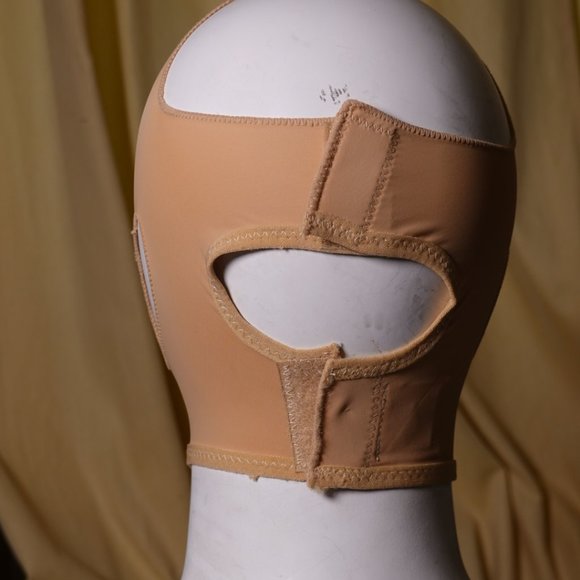 Nude Reusable V Line Mask Facial Slimming Strap Double Chin Reducer Chin Up Mask - Picture 4 of 4